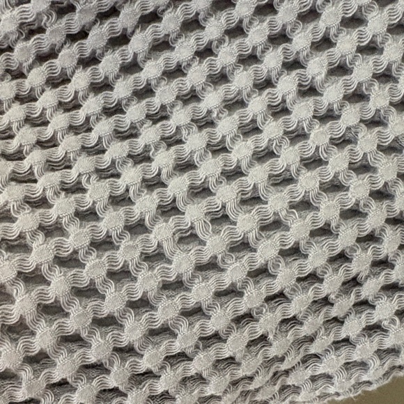 Brooklinen Gray Waffle Knit Robe - Picture 3 of 4